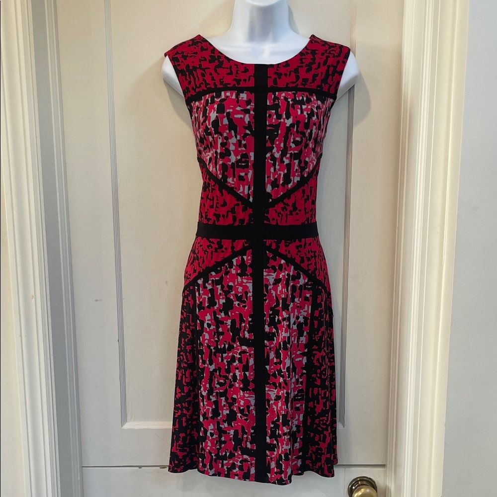 Stylish Red and Black Patterned Dress